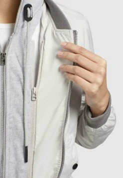 Khujo Persee - Lichte Jas - Hellgrau -Khujo 10d01ba7d37a437b945930fcf9628d59