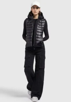 Khujo -Khujo 2fd87d6d29de48bc9ea621c052c10b88