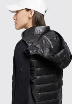 Khujo Becca Shiny - Bodywarmer - Schwarz -Khujo d04f269f7d334b779e79cfac430aa4bb